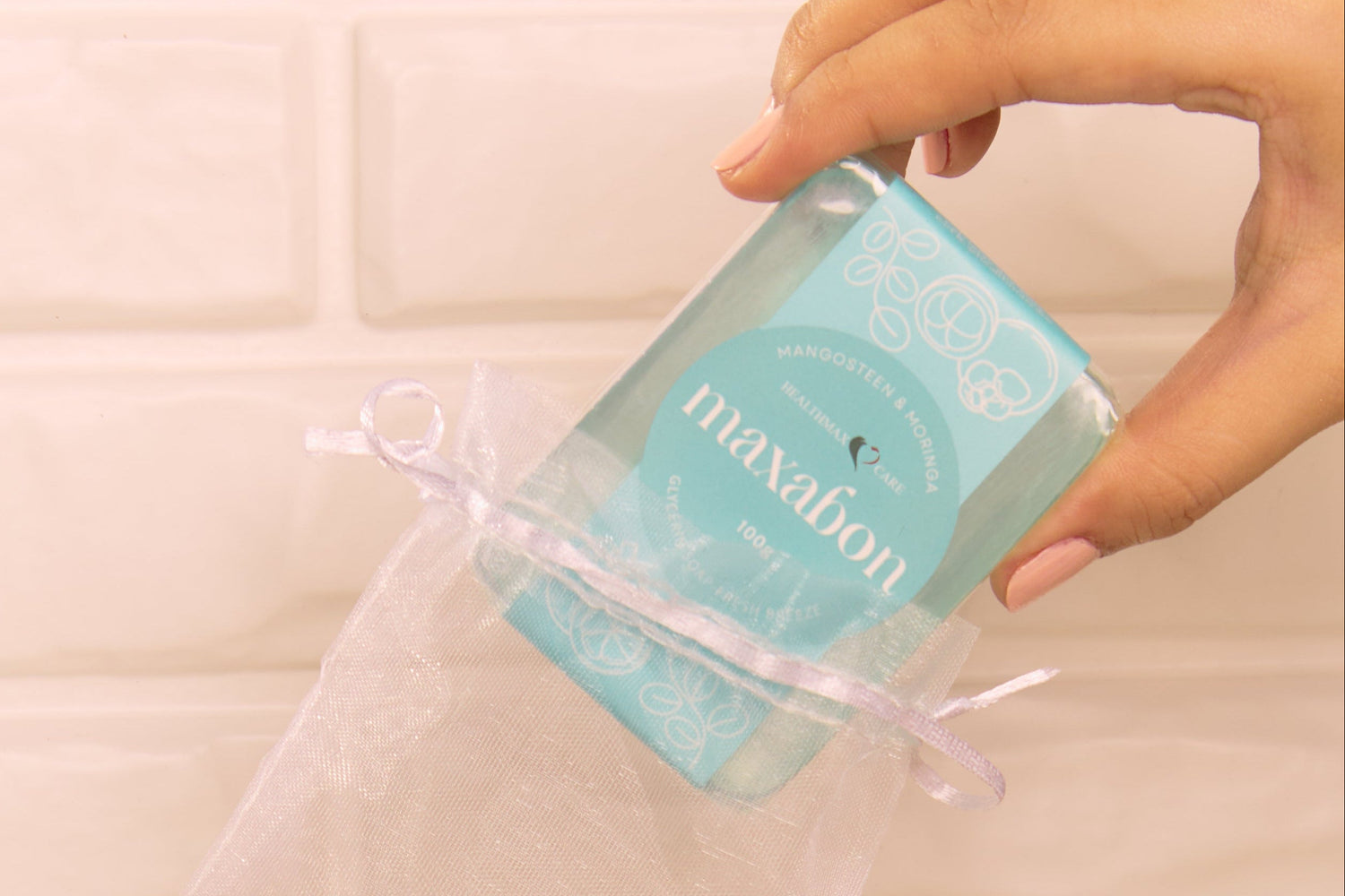 Maxabon herbal soap bar for daily cleansing